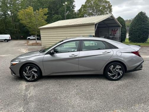 2025 Hyundai ELANTRA Sport