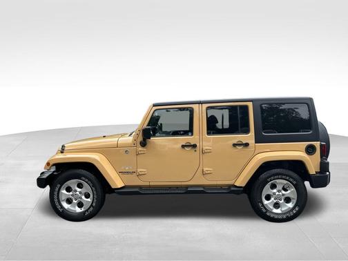 2013 Jeep Wrangler Unlimited Sahara