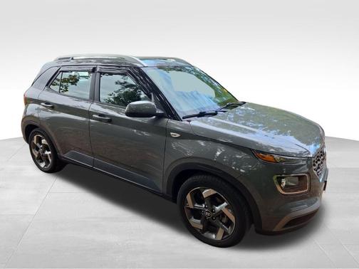 2023 Hyundai VENUE SEL