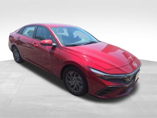 Ultimate Red 2024 Hyundai ELANTRA SEL