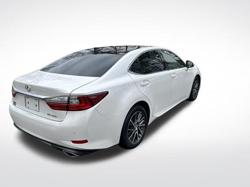 2017 Lexus ES 350 Base