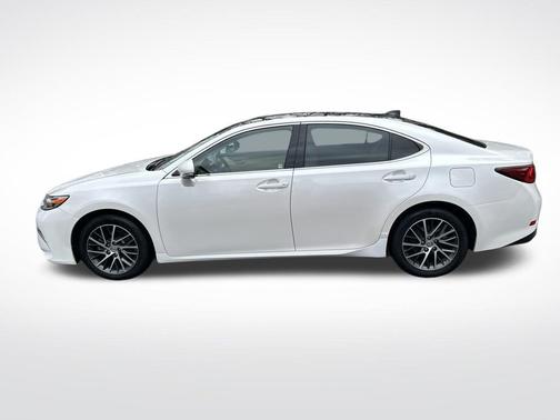 2017 Lexus ES 350 Base