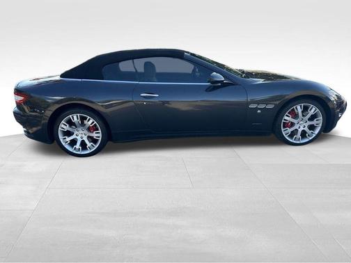 2015 Maserati GranTurismo Base