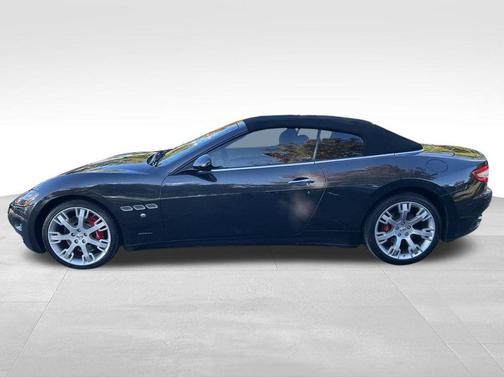 2015 Maserati GranTurismo Base