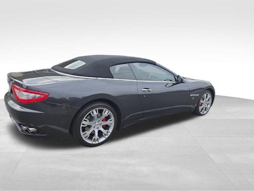 2015 Maserati GranTurismo Base