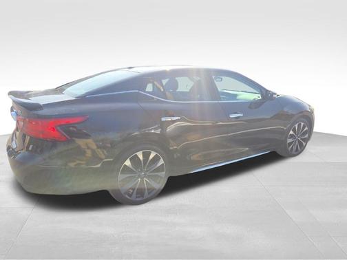 2016 Nissan Maxima 3.5 SR