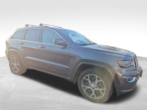 2018 Jeep Grand Cherokee Sterling Edition