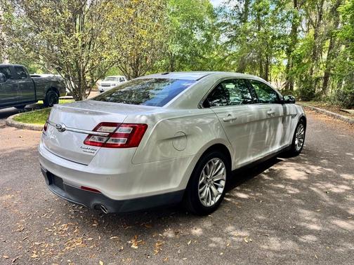 2013 Ford Taurus Limited