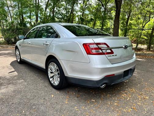 2013 Ford Taurus Limited