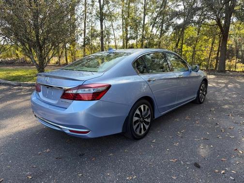 2017 Honda Accord Hybrid EX-L