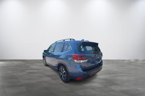 Horizon Blue Pearl 2023 Subaru Forester Limited