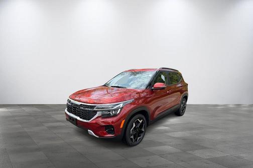 Orange 2025 Kia Seltos S