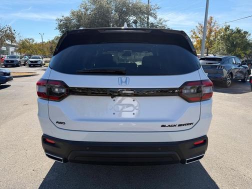 2025 Honda Pilot Black Edition