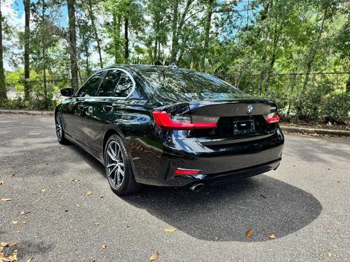 2021 BMW 330 i