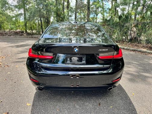 2021 BMW 330 i