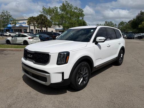 2024 Kia Telluride LX