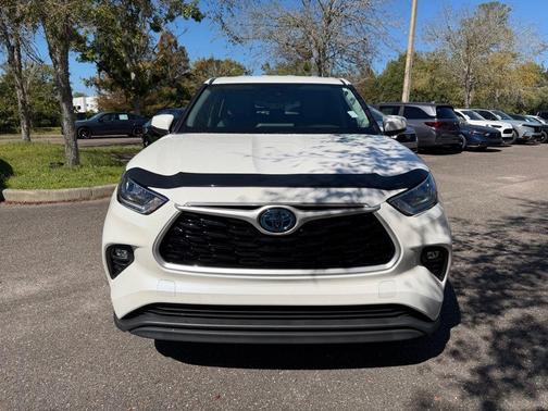 2020 Toyota Highlander Hybrid LE