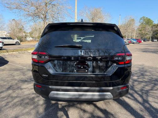 2023 Honda Pilot EX-L 8-Passenger