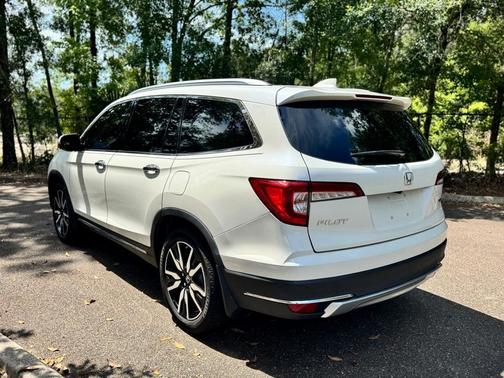 2019 Honda Pilot Touring 8-Passenger