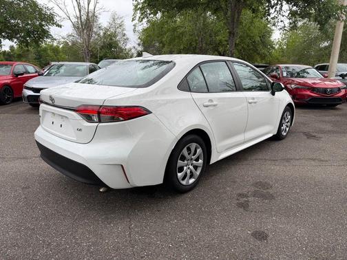 Ice 2024 Toyota Corolla LE