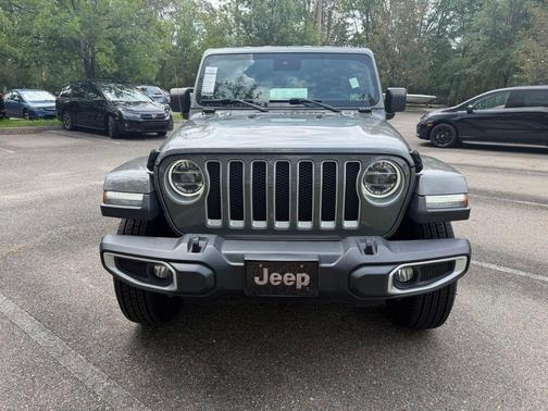 Sting Gray Clearcoat 2019 Jeep Wrangler Unlimited Sahara