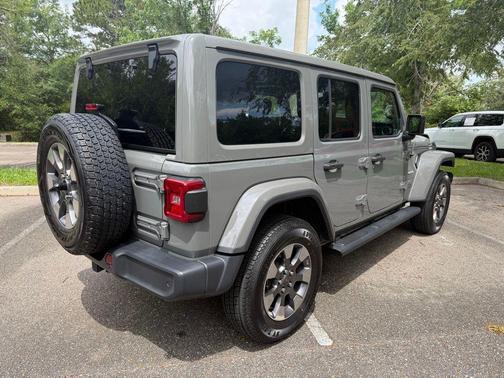 Sting Gray Clearcoat 2019 Jeep Wrangler Unlimited Sahara