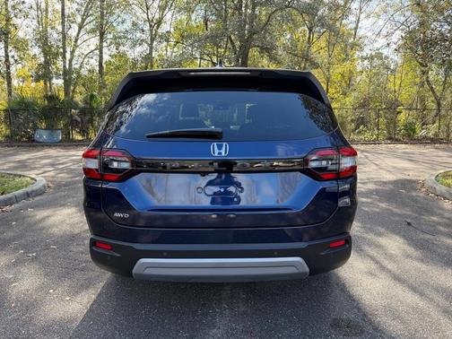 2025 Honda Pilot Sport