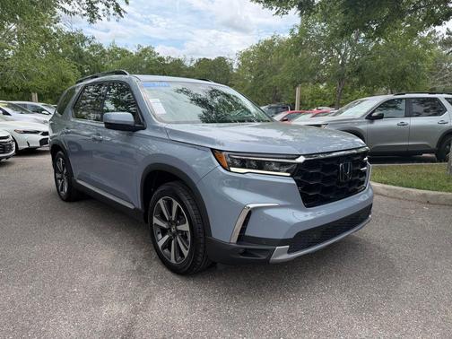Gray 2025 Honda Pilot Touring