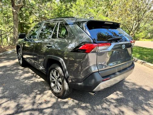 2022 Toyota RAV4 Hybrid Limited