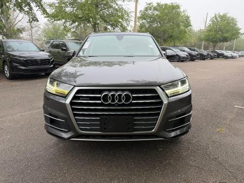 2019 Audi Q7 45 Premium Plus