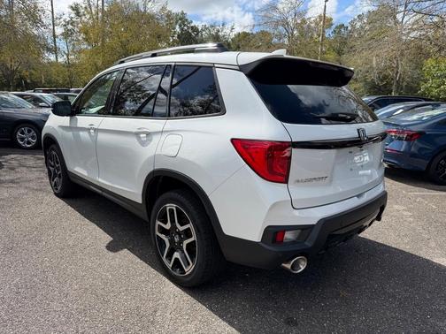 2022 Honda Passport Elite