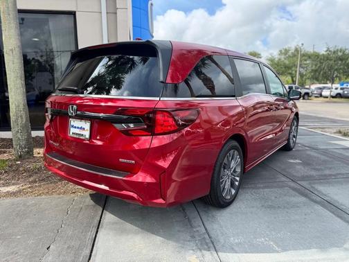 2025 Honda Odyssey Touring