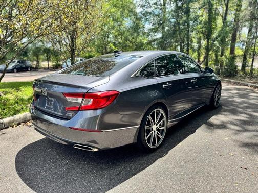 2019 Honda Accord Touring 2.0T