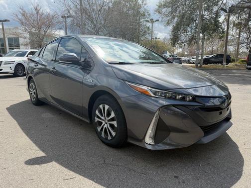 2020 Toyota Prius Prime XLE