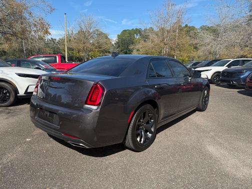 2023 Chrysler 300 S