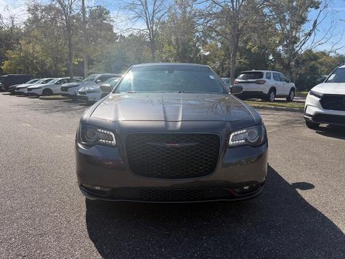2023 Chrysler 300 S