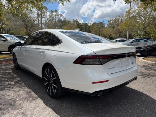 2023 Honda Accord Hybrid Touring