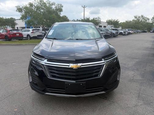 Black Metallic 2024 Chevrolet Equinox LT