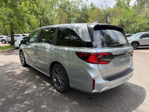 Solar Silver Metallic 2026 Honda Odyssey Touring