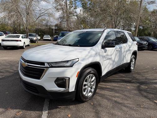 2023 Chevrolet Traverse LS