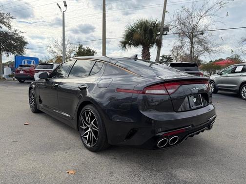 2022 Kia Stinger GT-Line
