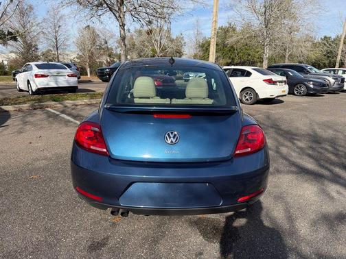 2016 Volkswagen Beetle 1.8T SEL