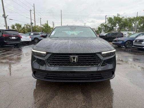 Crystal Black Pearl 2026 Honda Accord SE