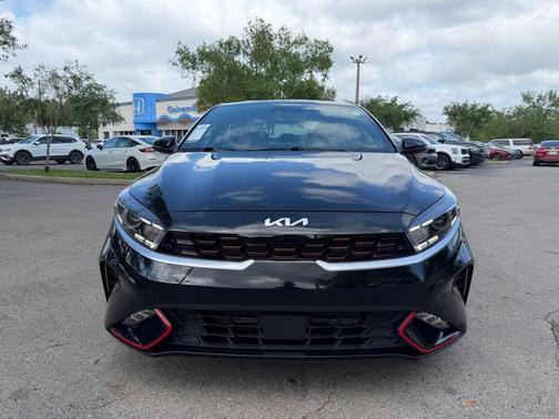 Aurora Black Pearl 2024 Kia Forte GT-Line