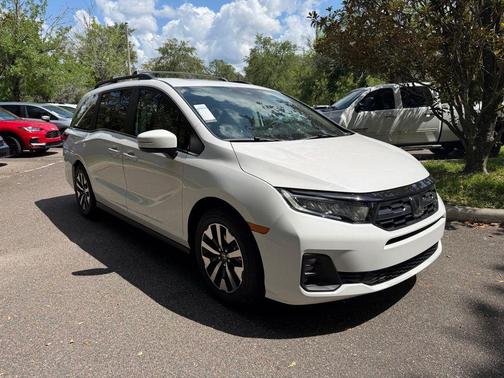 Platinum White Pearl 2026 Honda Odyssey EX-L