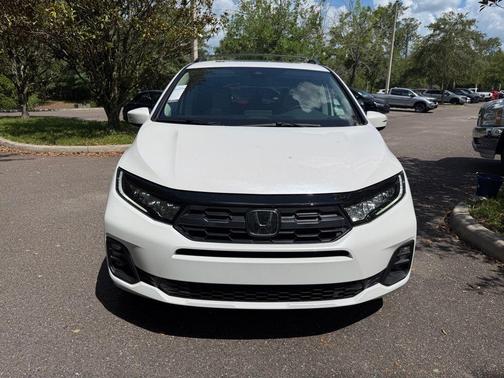 Platinum White Pearl 2026 Honda Odyssey EX-L
