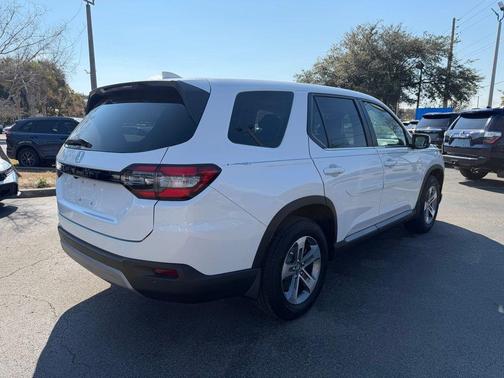 2023 Honda Pilot EX-L 8-Passenger
