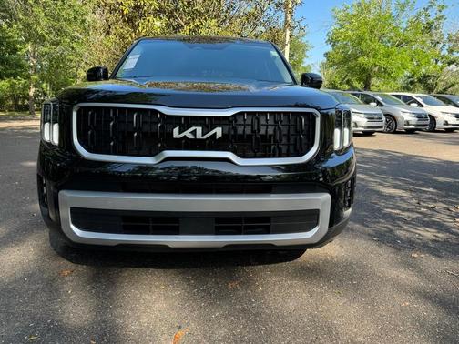 2023 Kia Telluride LX