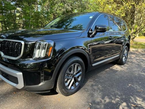 2023 Kia Telluride LX