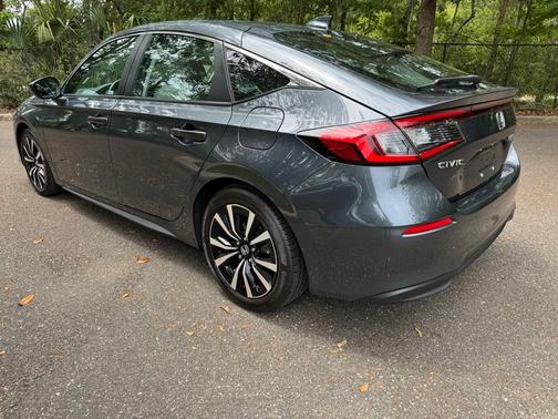 2023 Honda Civic EX-L